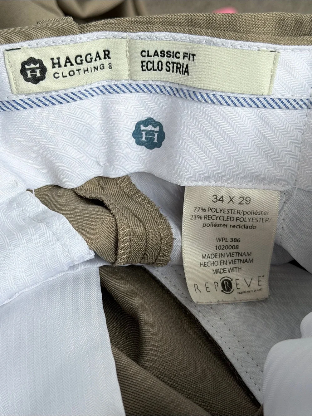 Haggar Men's Pleated Chinos in Light Brown 34x29